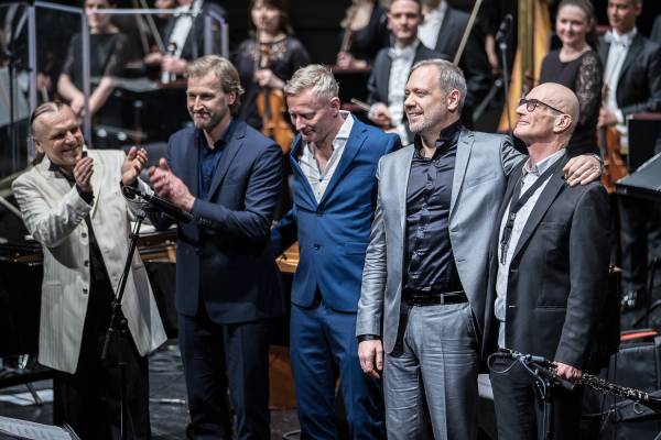 (v.l.n.r. )Enrique Ugarte, Jean Paul Höchstädter, Markus Schieferdecker, Thilo Wolf und Norbert Nagel, Foto: Agnes Wiener